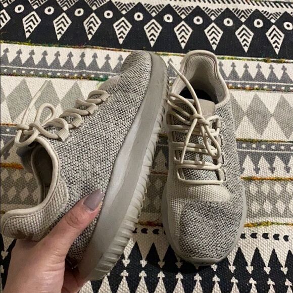 Adidas EUC   - Picture 2 of 4